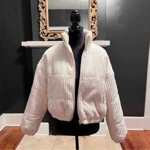 Mi Ami cropped cream puffer jacket!